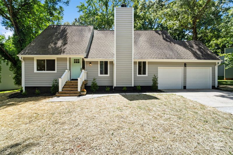 9514 Fairway Ridge Rd, Charlotte, NC 28277