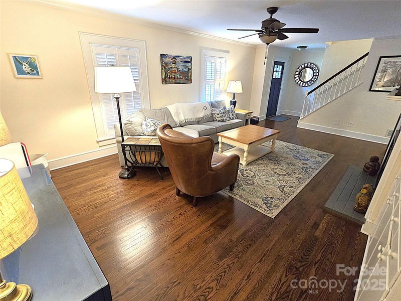 719 9th St NW, Hickory, NC 28601