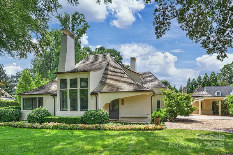 3912 Beresford Rd, Charlotte, NC 28211