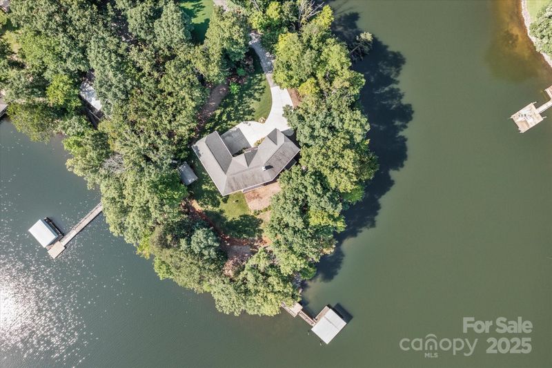 159 Montclair Dr, Mooresville, NC 28117