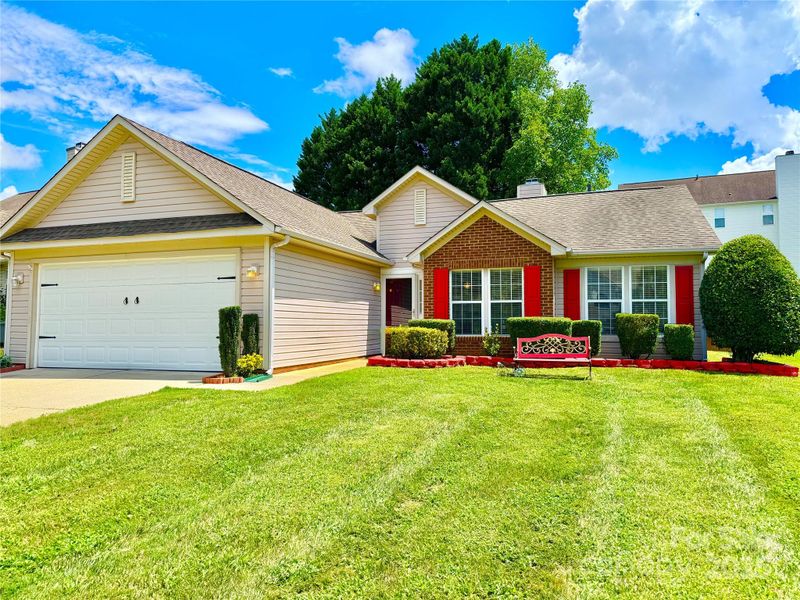 9420 Monarda Ct, Charlotte, NC 28216