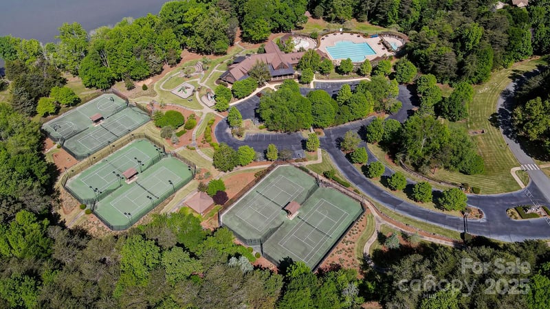 10629 Island Point Rd, Charlotte, NC 28278