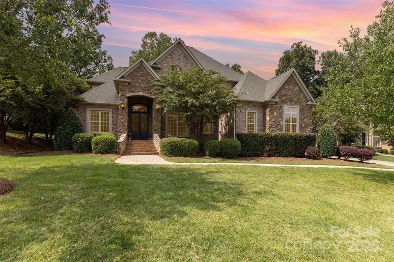 3425 Araglin Dr, Gastonia, NC 28056