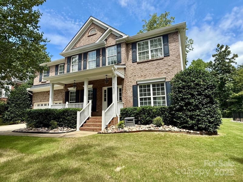 319 Forest Walk Ln, Fort Mill, SC 29708