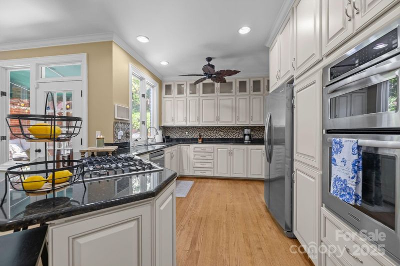 403 Maymont Dr, Cramerton, NC 28032