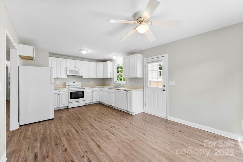 222 E Jefferson St E, York, SC 29745