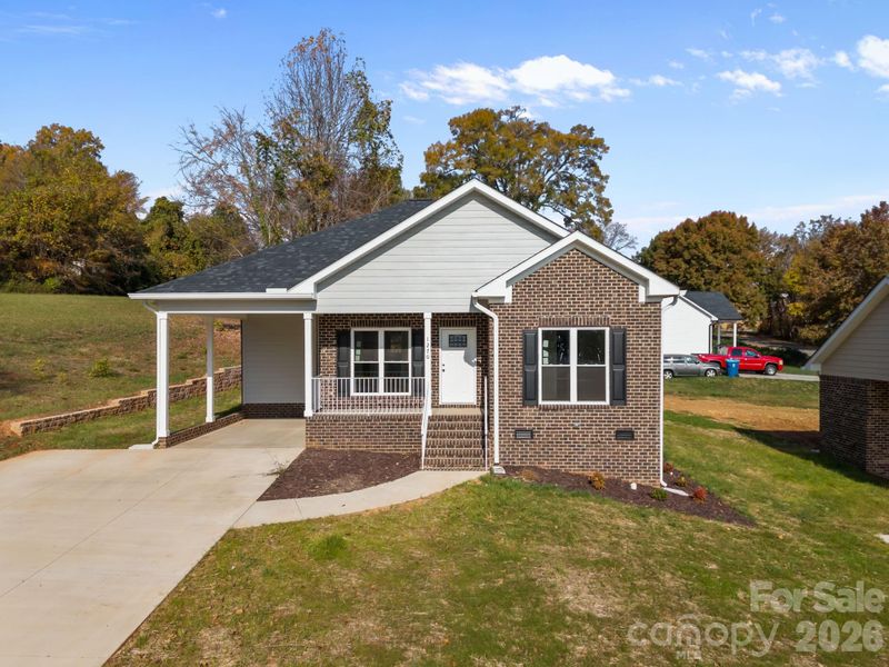 1270 N Shaver St, Salisbury, NC 28144