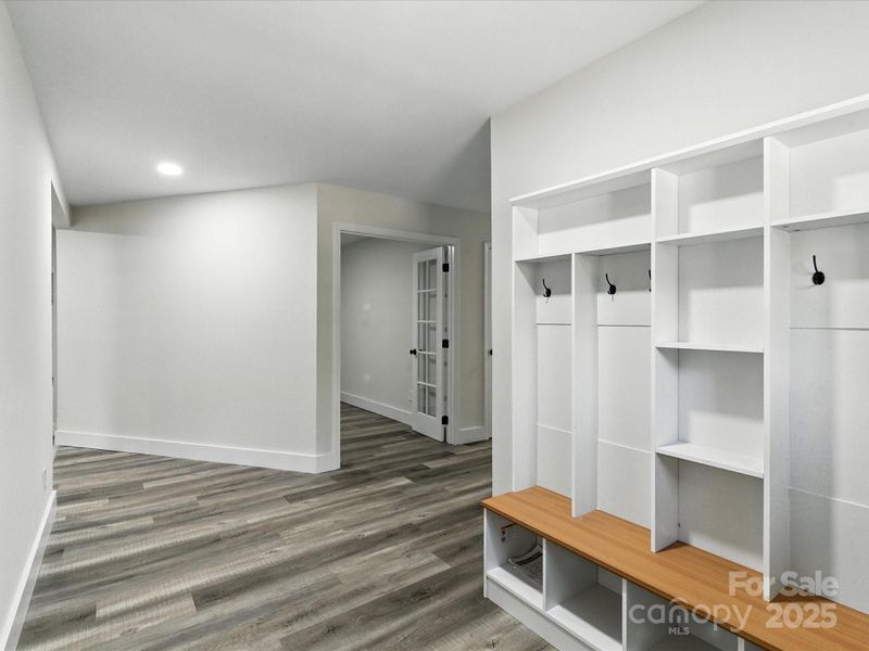 709 Claremont Rd, Charlotte, NC 28214