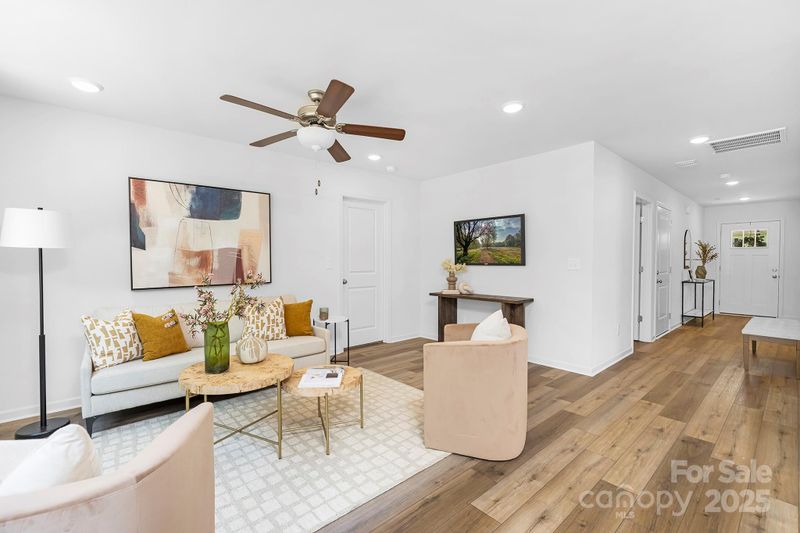7704 Boswell Rd, Charlotte, NC 28215