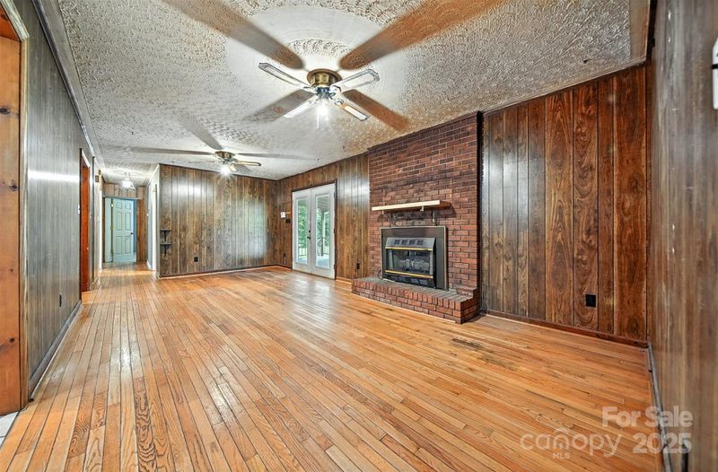 3395 Danial St, Conover, NC 28613
