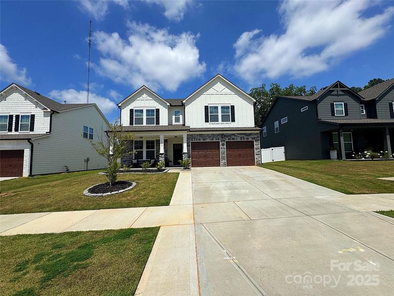 11012 N Commons Dr, Charlotte, NC 28213