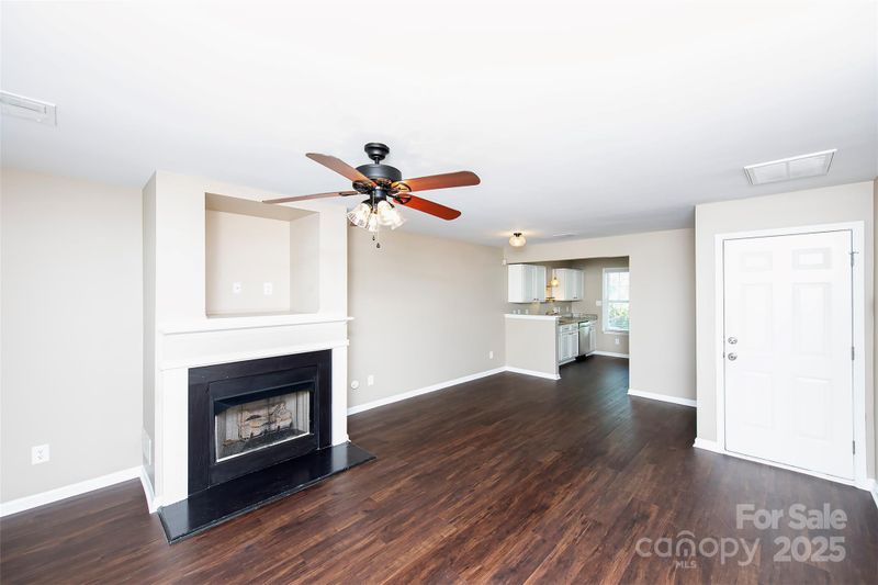6521 Point Comfort Ln, Charlotte, NC 28226