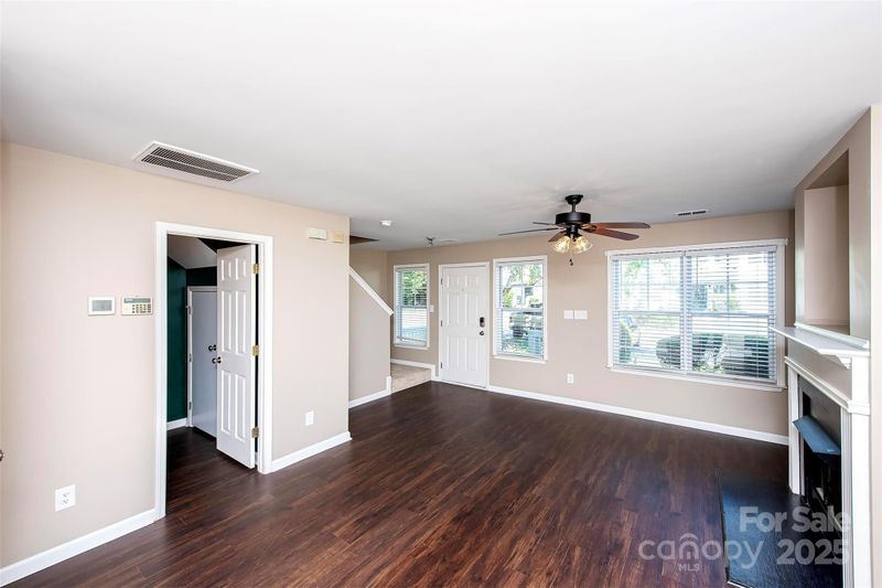 6521 Point Comfort Ln, Charlotte, NC 28226