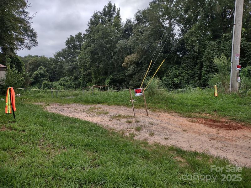 335 Southfork Meadows Rd, Gastonia, NC 28052