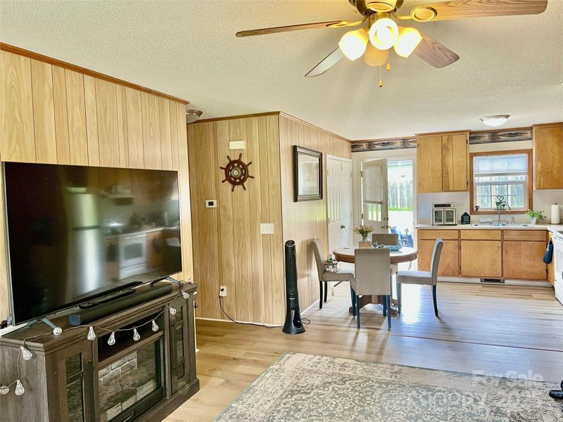 5508-5510 Wrenn Dr, Denver, NC 28037