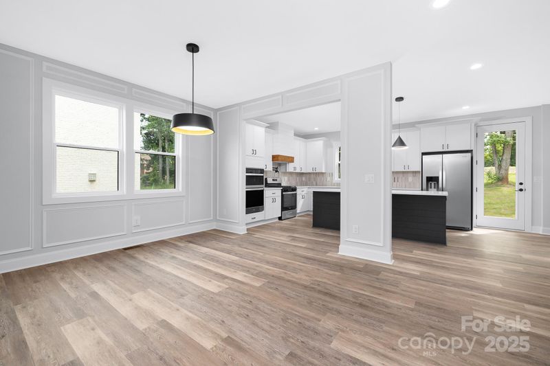 16325 Riverpointe Dr, Charlotte, NC 28278
