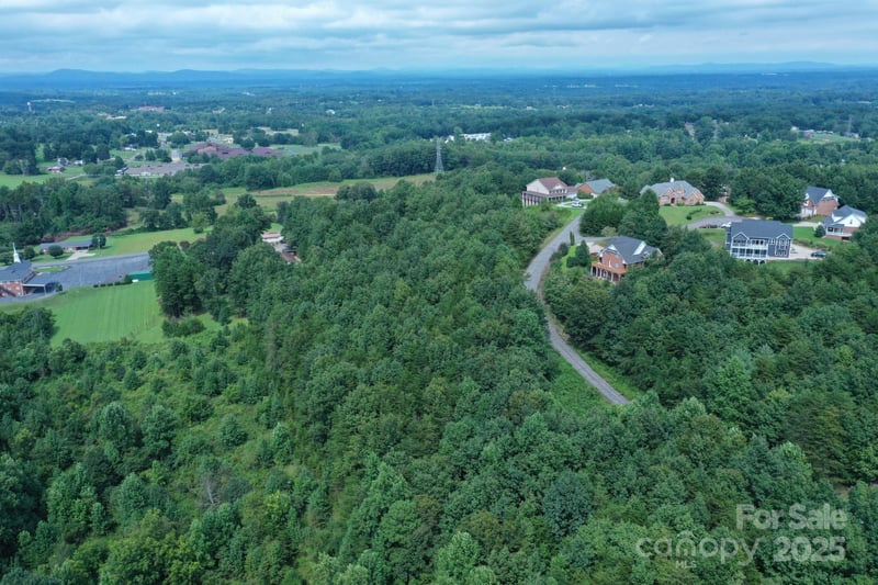 00 Pineknoll Dr #30, Hickory, NC 28602
