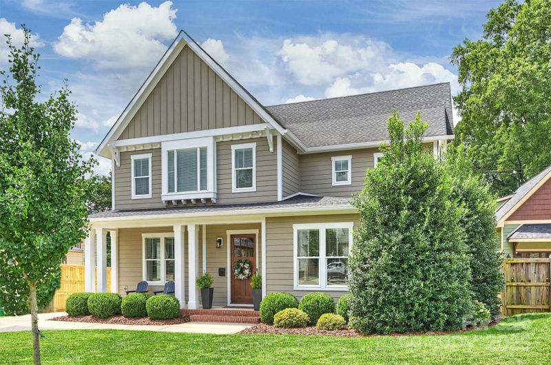 608 Melbourne Ct, Charlotte, NC 28209