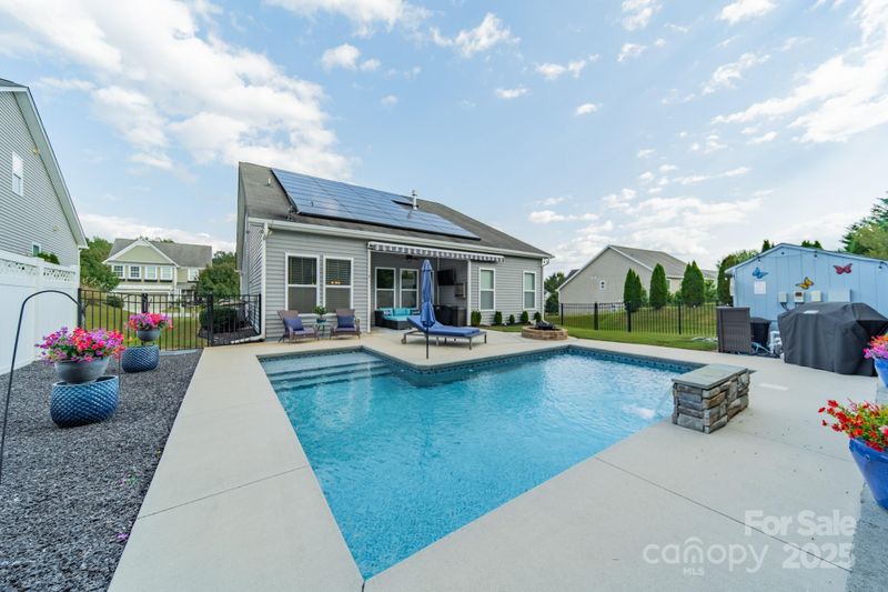 3419 Streamside Dr #463, Davidson, NC 28036