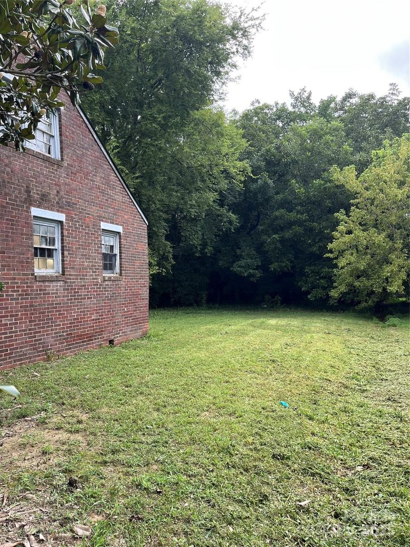 218 S Main St, Wingate, NC 28174