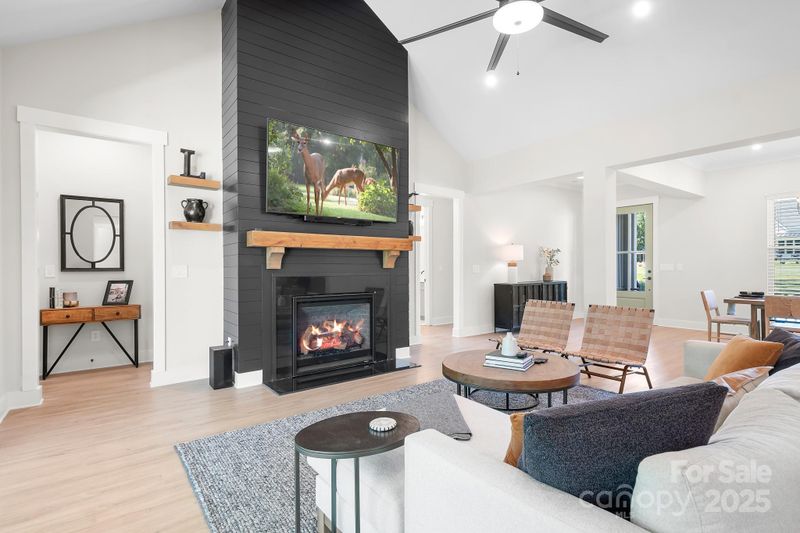 2396 Lee Lawing Rd, Lincolnton, NC 28092