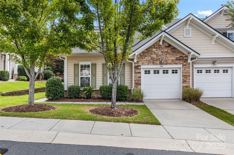 526 Pine Links Dr, Tega Cay, SC 29708
