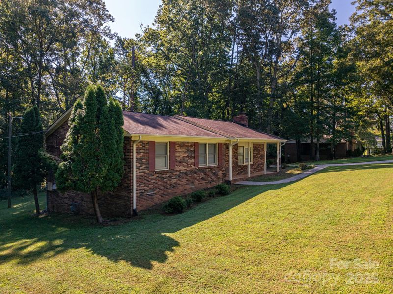 901 S 14th St, Bessemer City, NC 28016