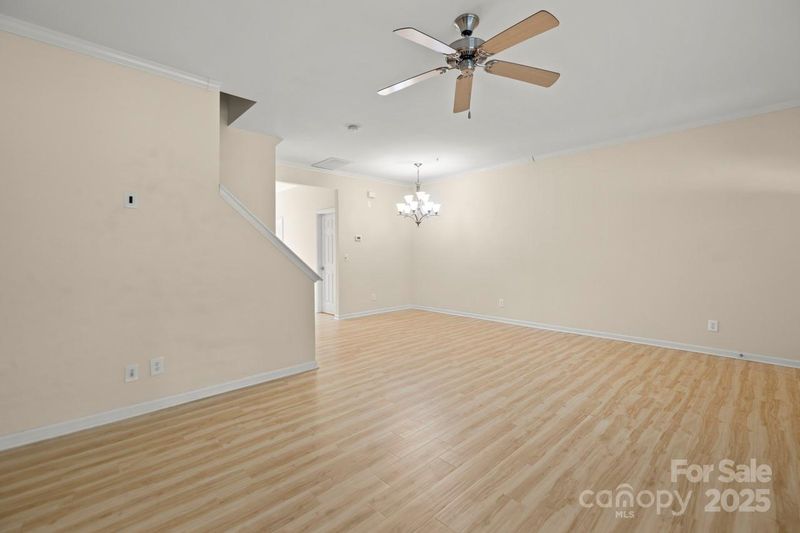 8430 Big Creek Ct, Matthews, NC 28105