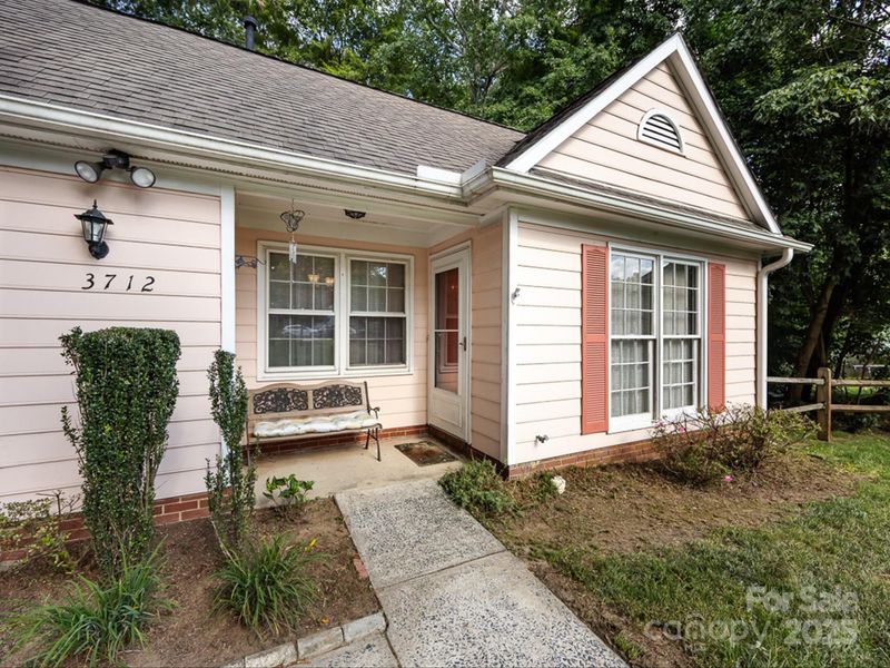 3712 Teaberry Ct, Charlotte, NC 28227