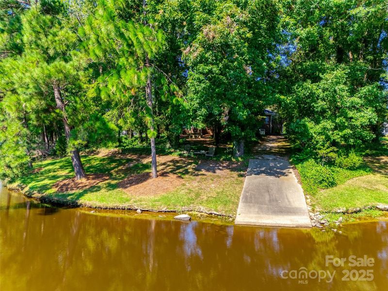 3051 Bucks Dr, Lancaster, SC 29720