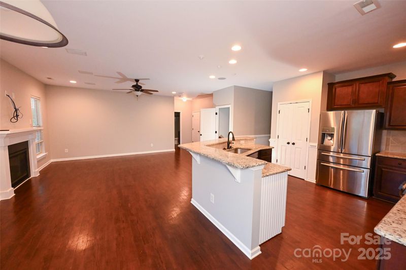 422 Almora Loop, Mooresville, NC 28115