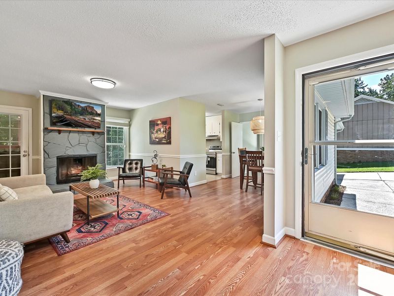3808 Cobbleridge Dr, Charlotte, NC 28215