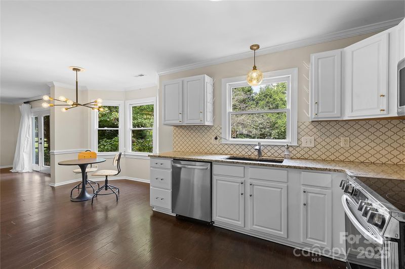 2359 Fernridge Ln, Matthews, NC 28105