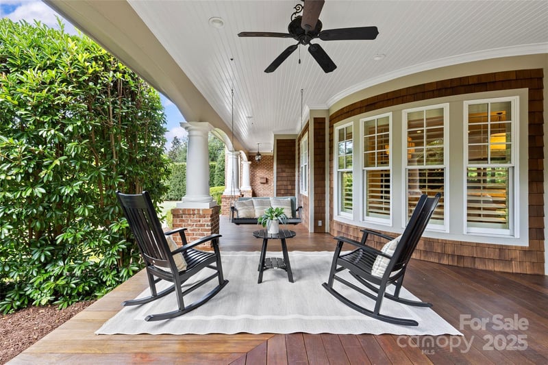 2301 Vernon Dr, Charlotte, NC 28211