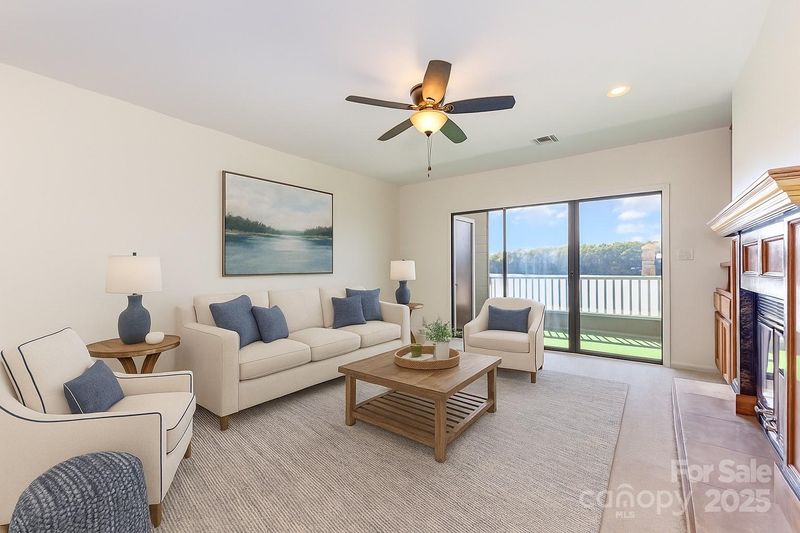 7332 Lake Front Dr #6, Charlotte, NC 28278