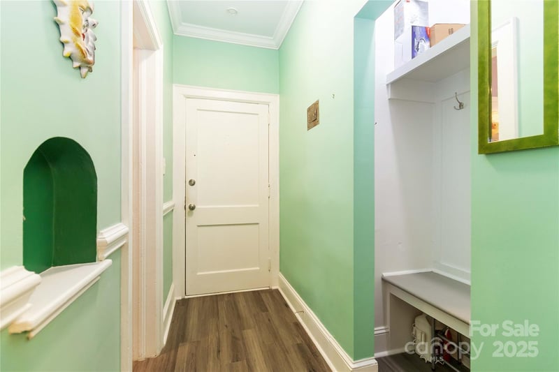 811 E Morehead St #6, Charlotte, NC 28202