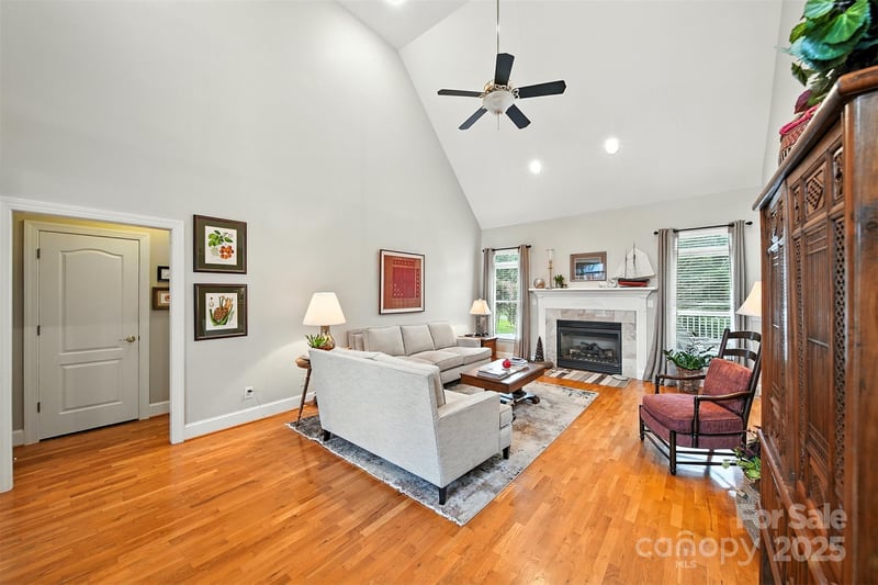 510 7th St NE, Conover, NC 28613