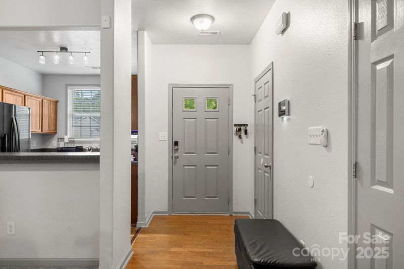 8211 Carob Tree Ln, Charlotte, NC 28215