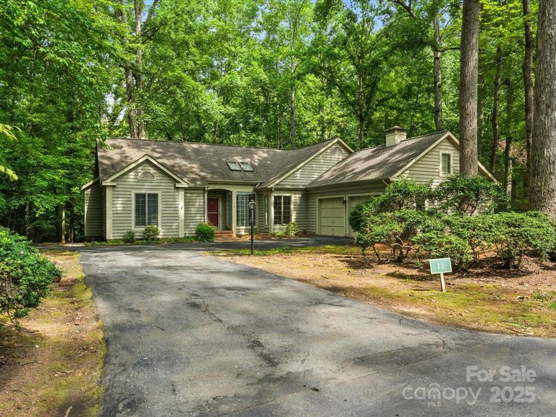 12 Whippoorwill Ct, Clover, SC 29710