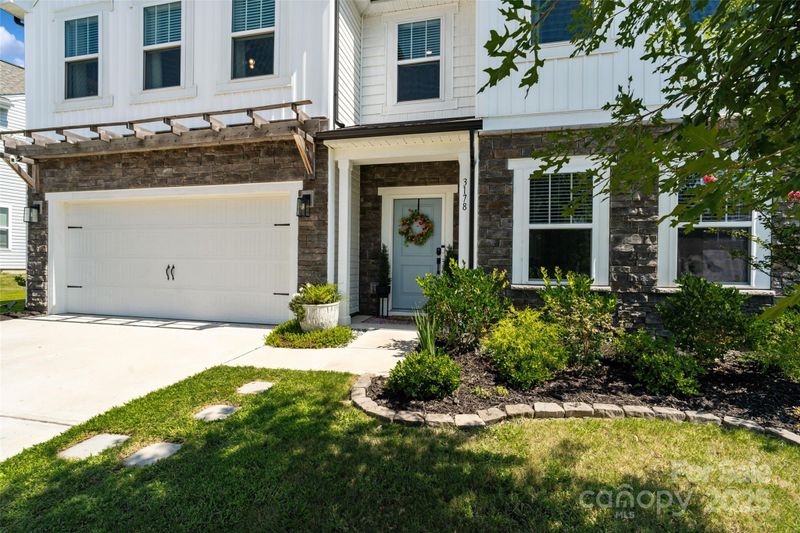 3178 Pinehills Way, Mount Holly, NC 28120