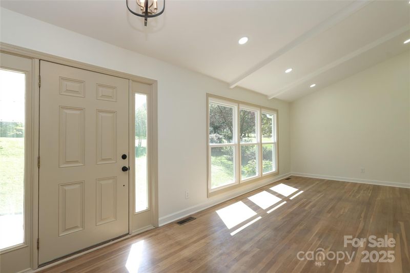 1521 Anthony Dr, Gastonia, NC 28052
