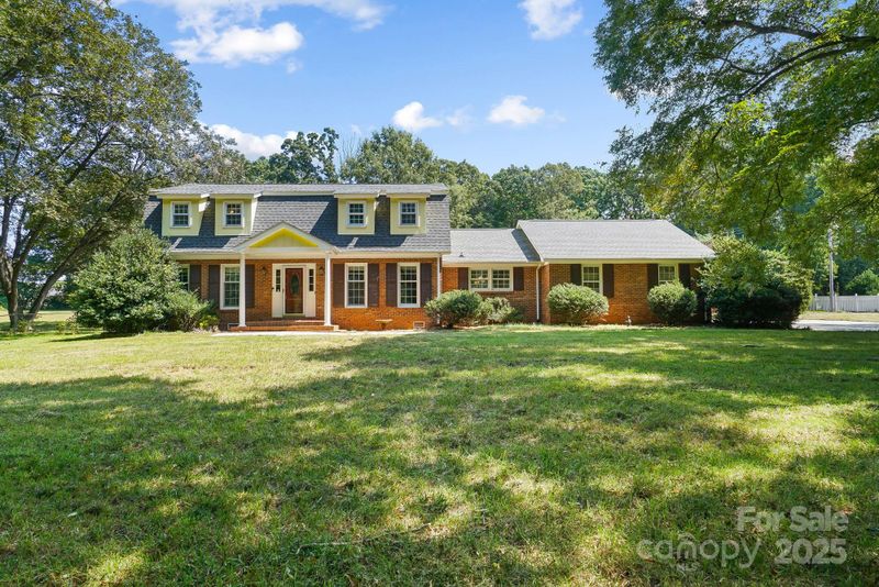 9551 Hitchgate Dr, Mint Hill, NC 28227