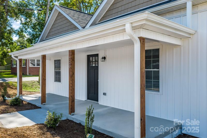 720 E Main St, Maiden, NC 28650