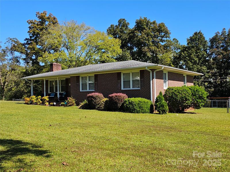 802 Linden Dr, Chester, SC 29706