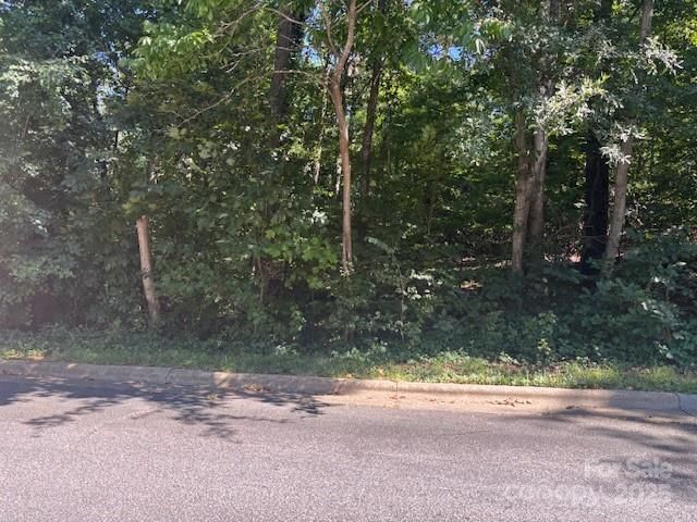 1640 8th Street Dr NW, Hickory, NC 28601