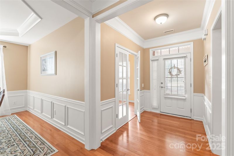 7229 Corduroy Ct, Matthews, NC 28105