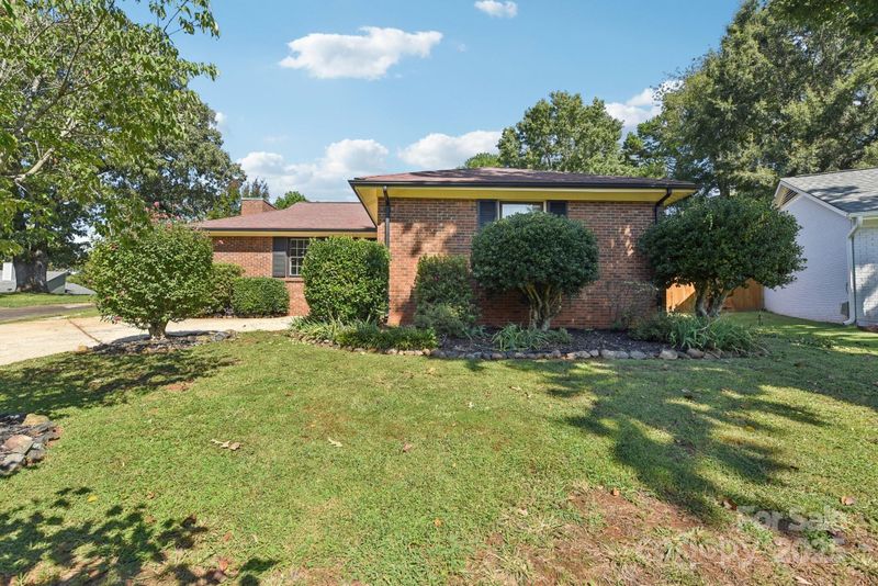 4409 Spring Branch Ct, Charlotte, NC 28227