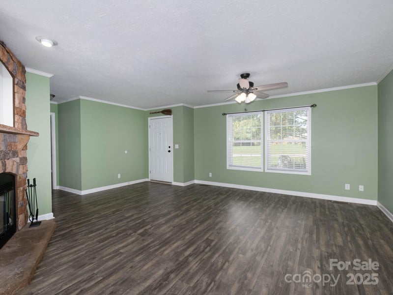 107 White Ridge Ln, Cleveland, NC 27013