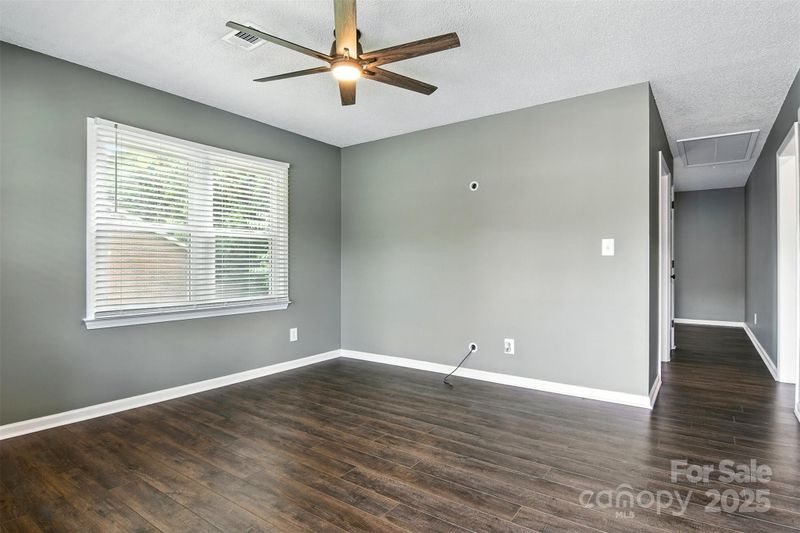 102 Brandywine Dr NE #E-1, Conover, NC 28613