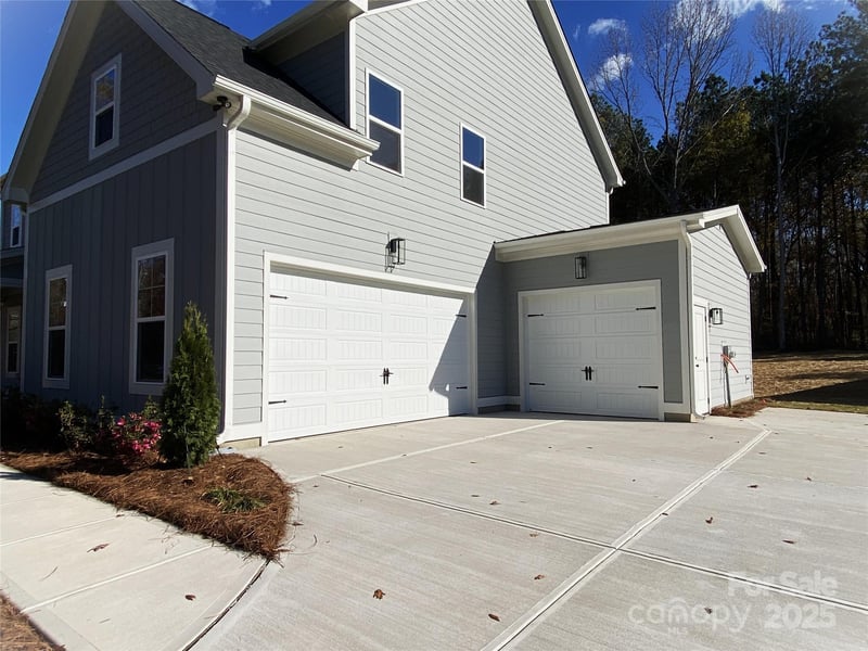 107 Blackbeard Ln #2, Mooresville, NC 28117